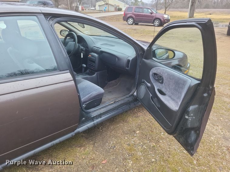 image for item DS5242 1999 Saturn SL 