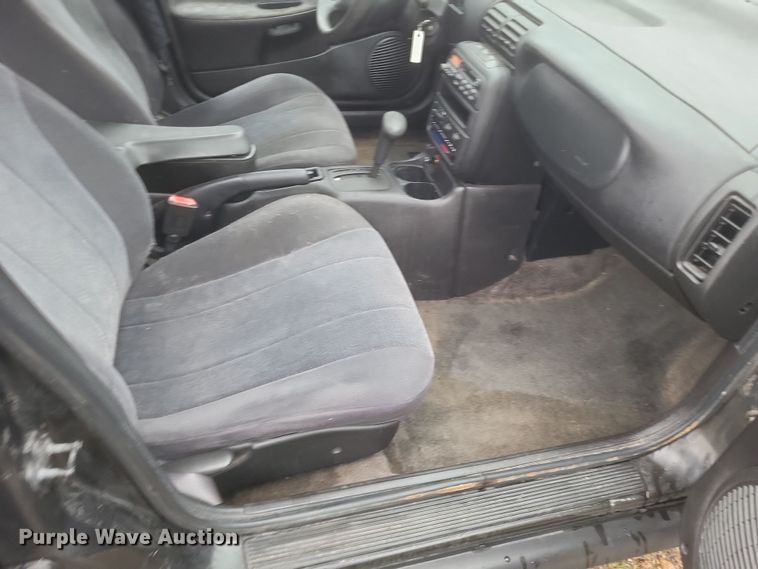 image for item DS5242 1999 Saturn SL 