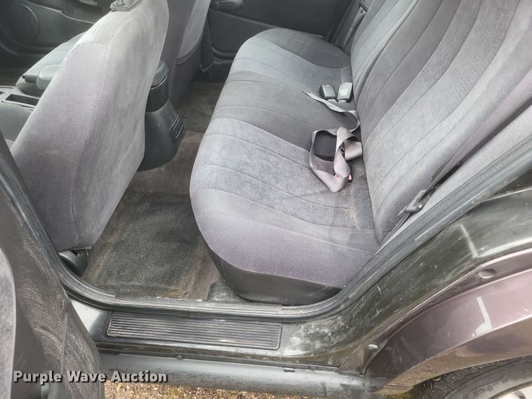 image for item DS5242 1999 Saturn SL 