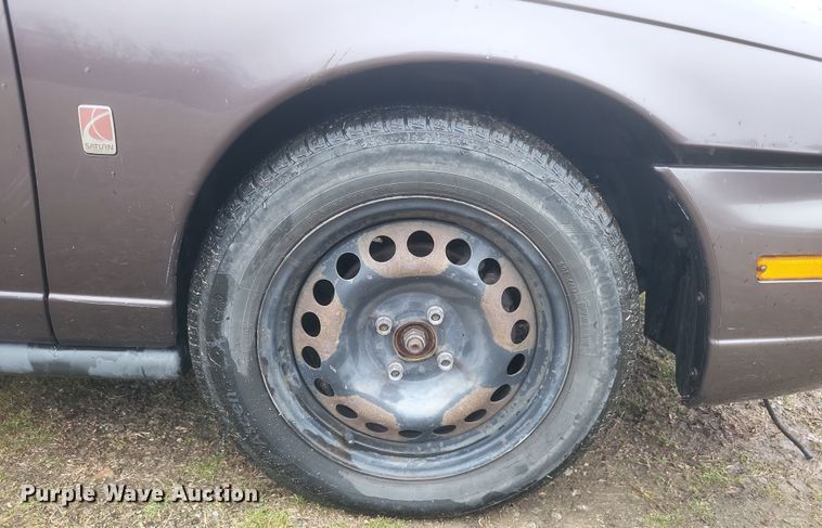 image for item DS5242 1999 Saturn SL 