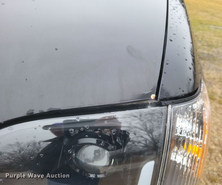 image for item DS5243 2005 Toyota Sequoia SUV