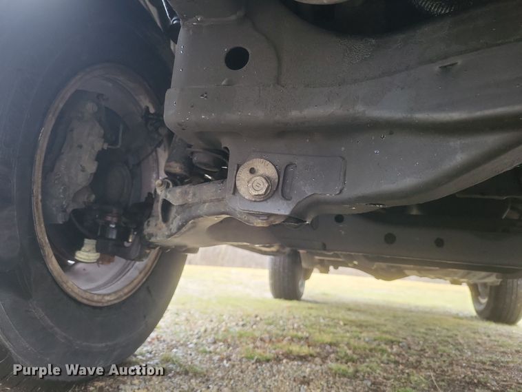 image for item DS5243 2005 Toyota Sequoia SUV