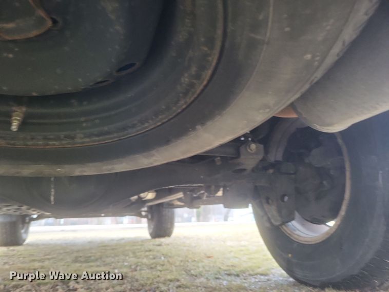 image for item DS5243 2005 Toyota Sequoia SUV