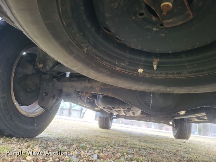 image for item DS5243 2005 Toyota Sequoia SUV