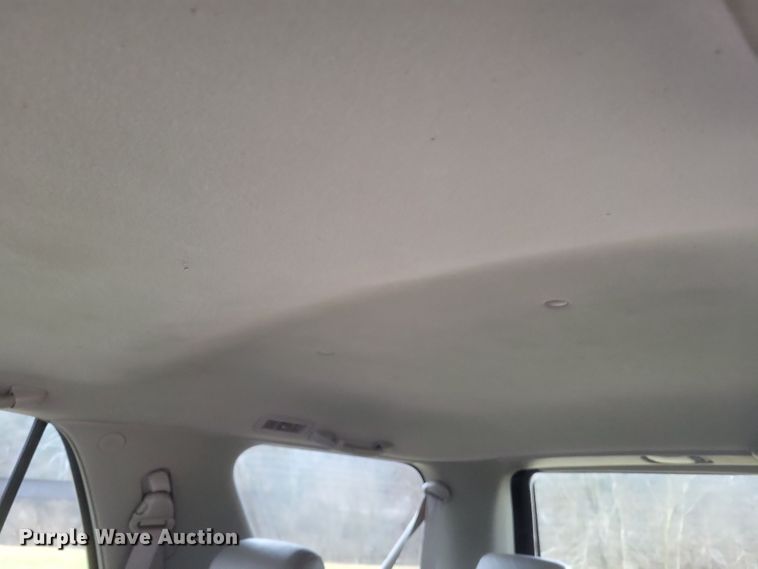 image for item DS5243 2005 Toyota Sequoia SUV