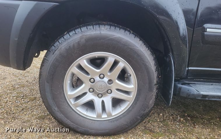 image for item DS5243 2005 Toyota Sequoia SUV