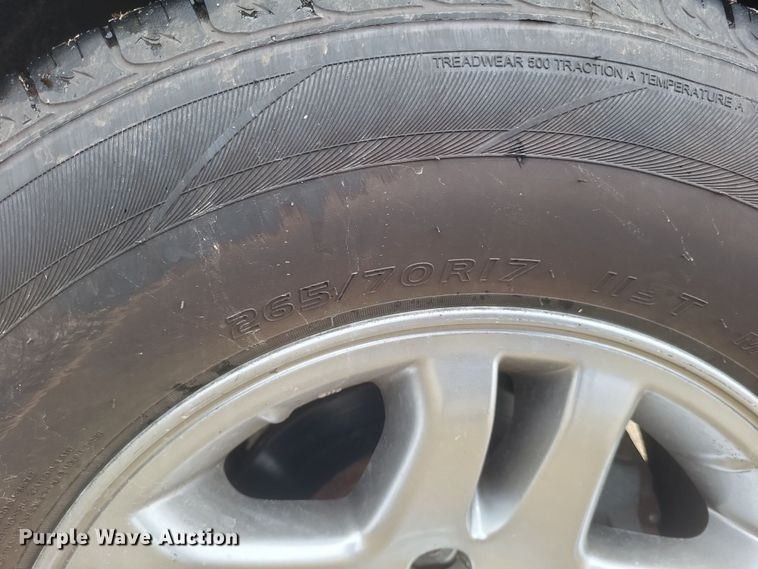 image for item DS5243 2005 Toyota Sequoia SUV