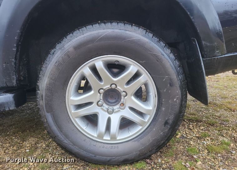 image for item DS5243 2005 Toyota Sequoia SUV