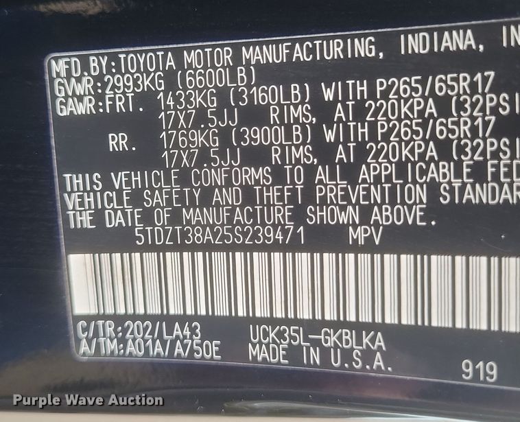 image for item DS5243 2005 Toyota Sequoia SUV