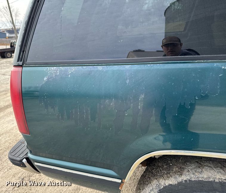 image for item DT0534 1995 GMC Yukon SLE SUV