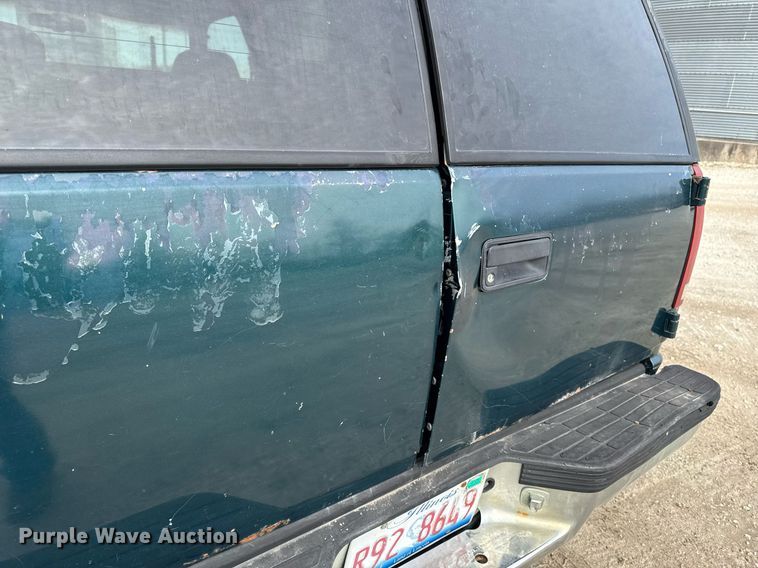 image for item DT0534 1995 GMC Yukon SLE SUV