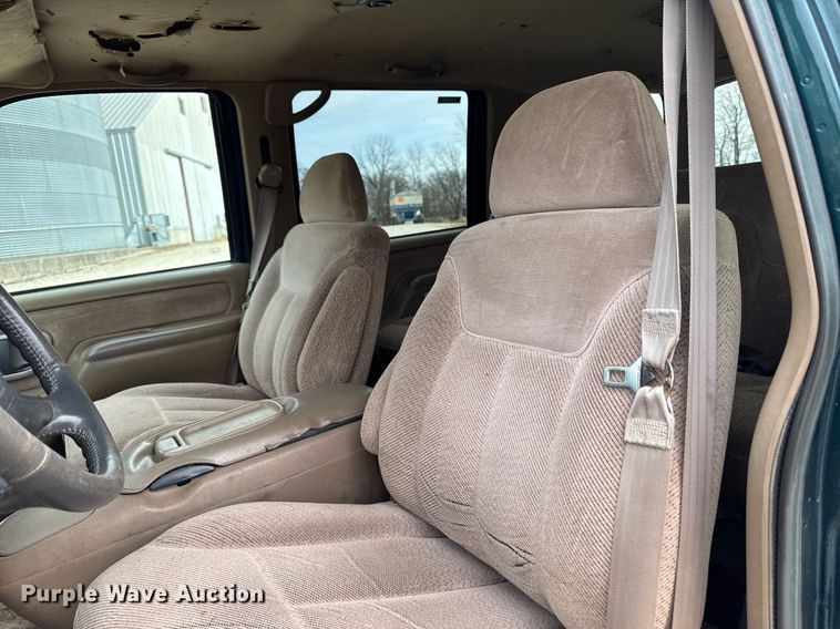 image for item DT0534 1995 GMC Yukon SLE SUV