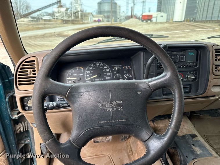 image for item DT0534 1995 GMC Yukon SLE SUV