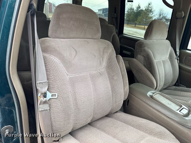 image for item DT0534 1995 GMC Yukon SLE SUV