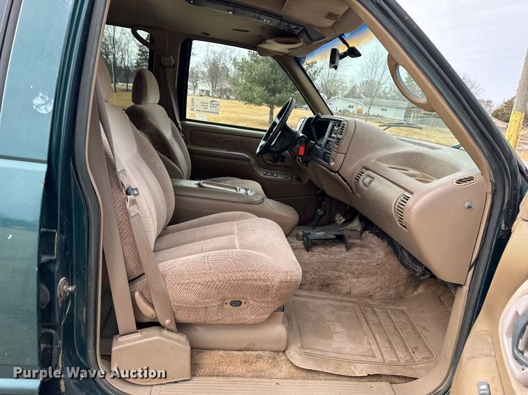 image for item DT0534 1995 GMC Yukon SLE SUV