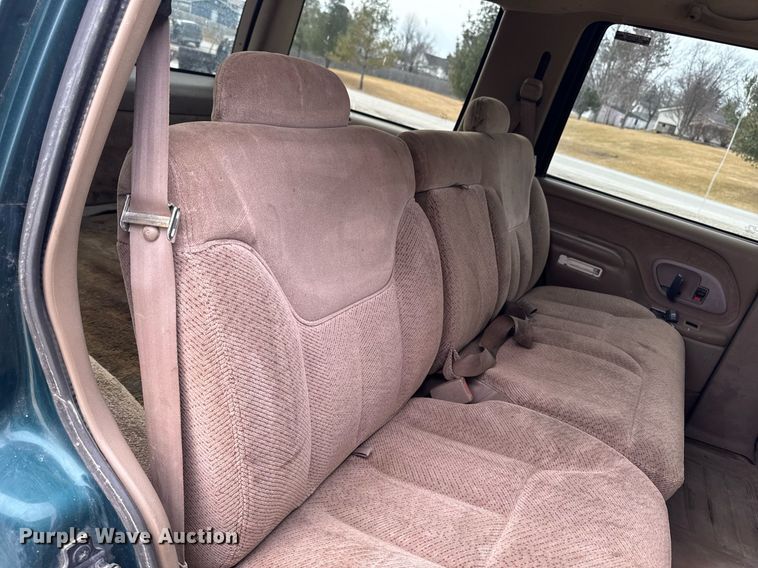 image for item DT0534 1995 GMC Yukon SLE SUV