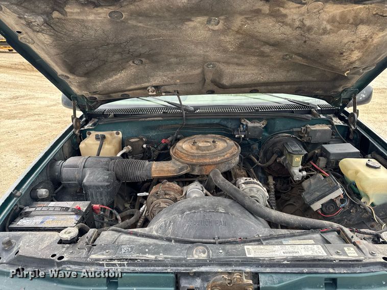 image for item DT0534 1995 GMC Yukon SLE SUV