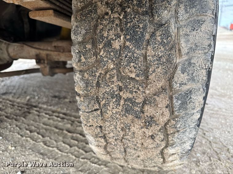 image for item DT0534 1995 GMC Yukon SLE SUV