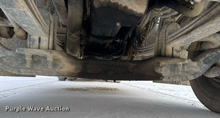 image for item DT0554 2012 Pererbilt 348 refuse truck