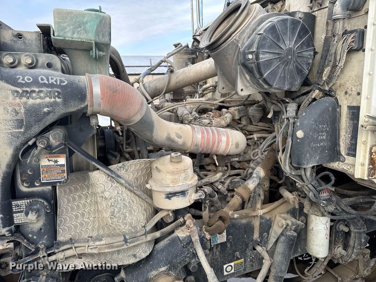 image for item DT0554 2012 Pererbilt 348 refuse truck