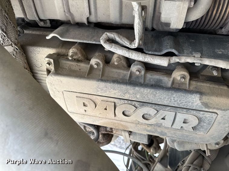 image for item DT0554 2012 Pererbilt 348 refuse truck