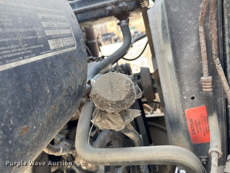 image for item DT0555 1990 Ford L9000 hook lift truck