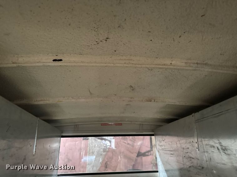 image for item DT0558 Pickup truck topper