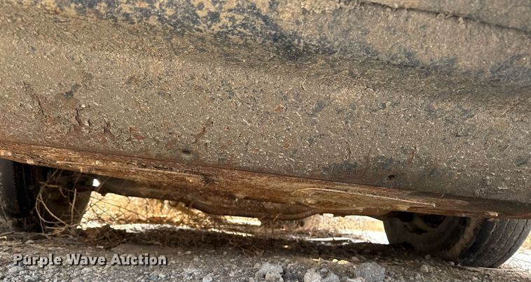 image for item DT0559 1998 Mack LE613 refuse truck