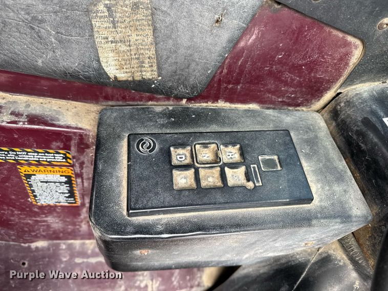 image for item DT0559 1998 Mack LE613 refuse truck