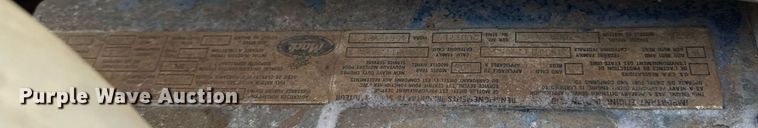 image for item DT0559 1998 Mack LE613 refuse truck