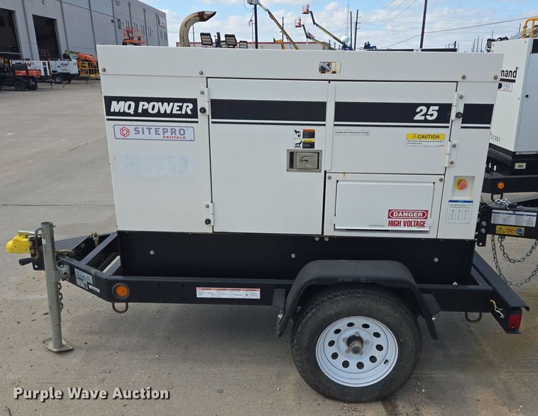 image for item DT5496 2021 Multiquip WhisperWatt DCA25SSIU4F generator