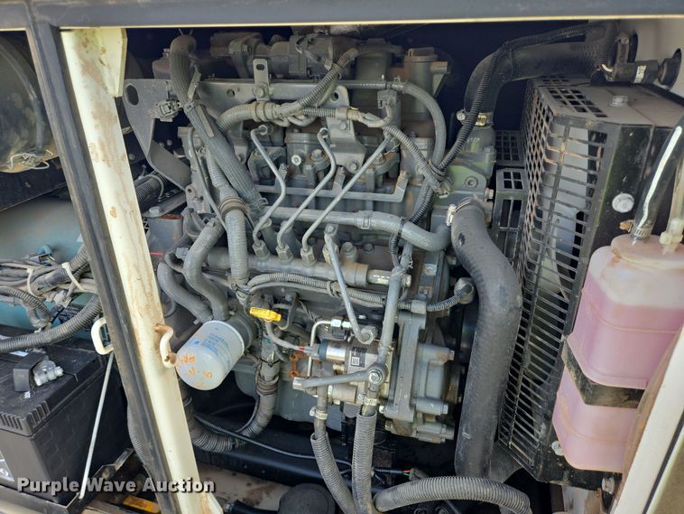 image for item DT5496 2021 Multiquip WhisperWatt DCA25SSIU4F generator