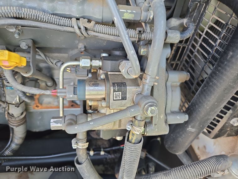 image for item DT5496 2021 Multiquip WhisperWatt DCA25SSIU4F generator