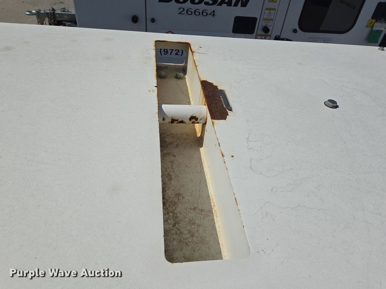 image for item DT5497 2021 Multiquip WhisperWatt DCA25SSIU4F generator