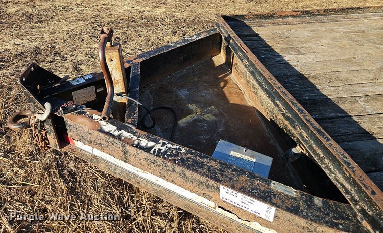 image for item DT7609 2003 TowMaster T14 equipment trailer