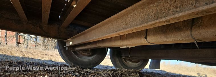 image for item DT7609 2003 TowMaster T14 equipment trailer