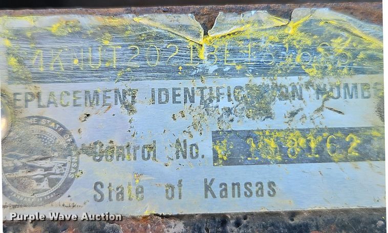 image for item DT7609 2003 TowMaster T14 equipment trailer