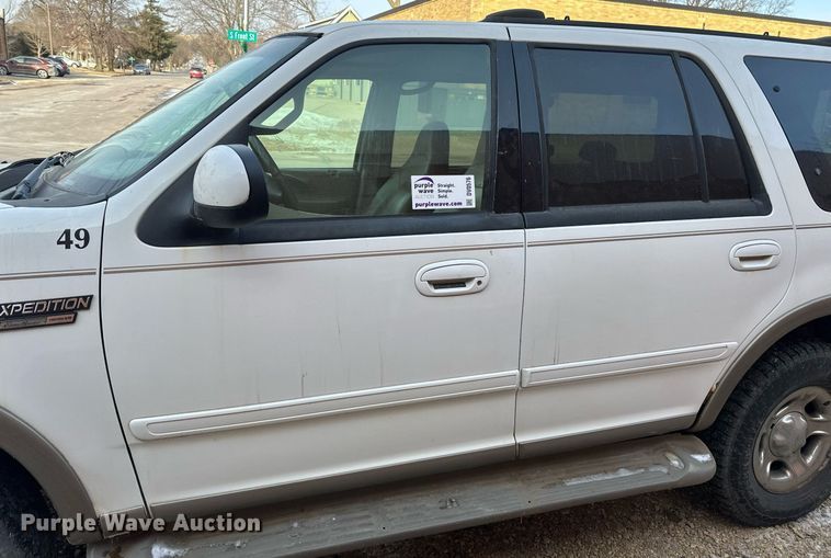 image for item DV0576 2000 Ford  Expedition SUV