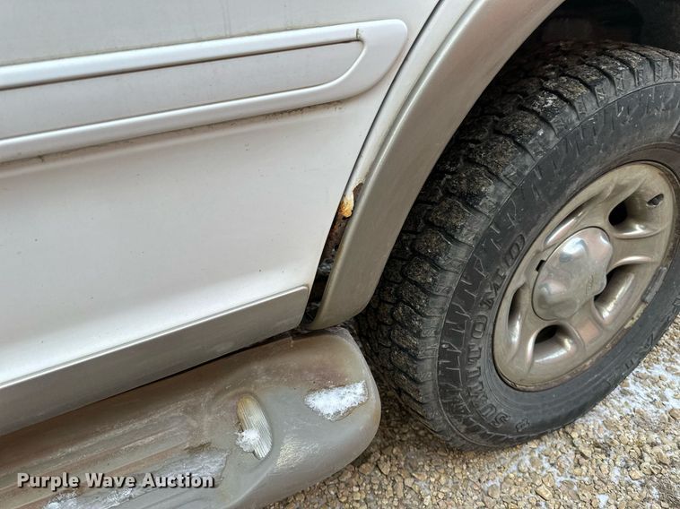 image for item DV0576 2000 Ford  Expedition SUV