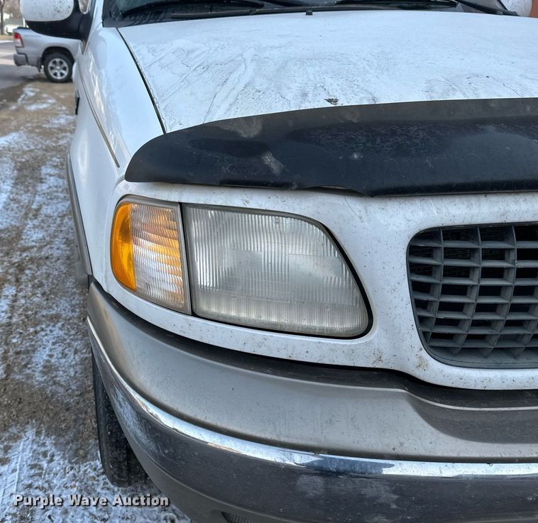 image for item DV0576 2000 Ford  Expedition SUV