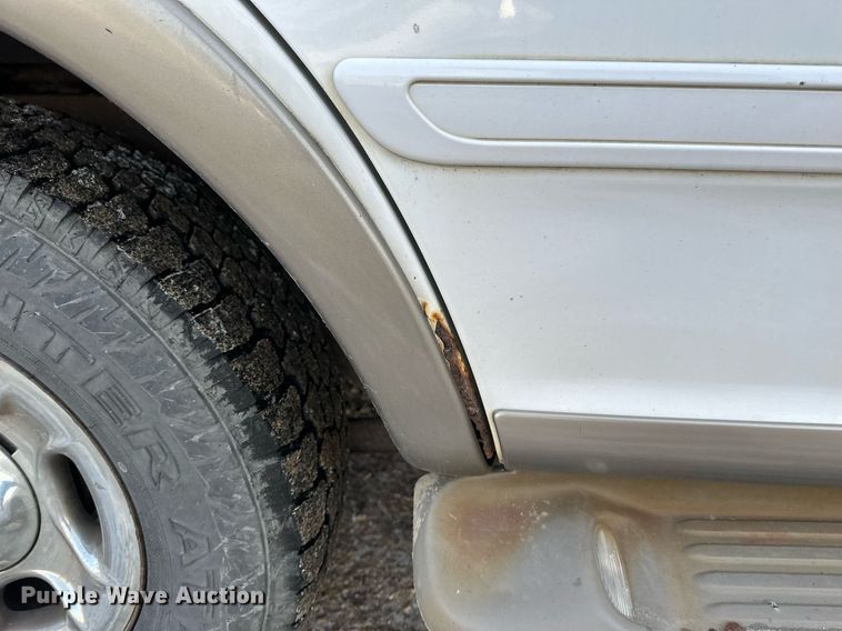 image for item DV0576 2000 Ford  Expedition SUV