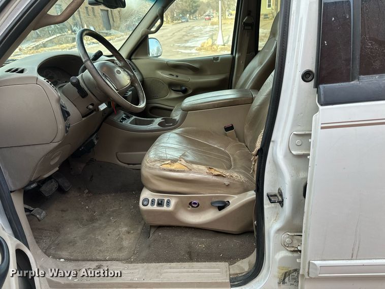 image for item DV0576 2000 Ford  Expedition SUV