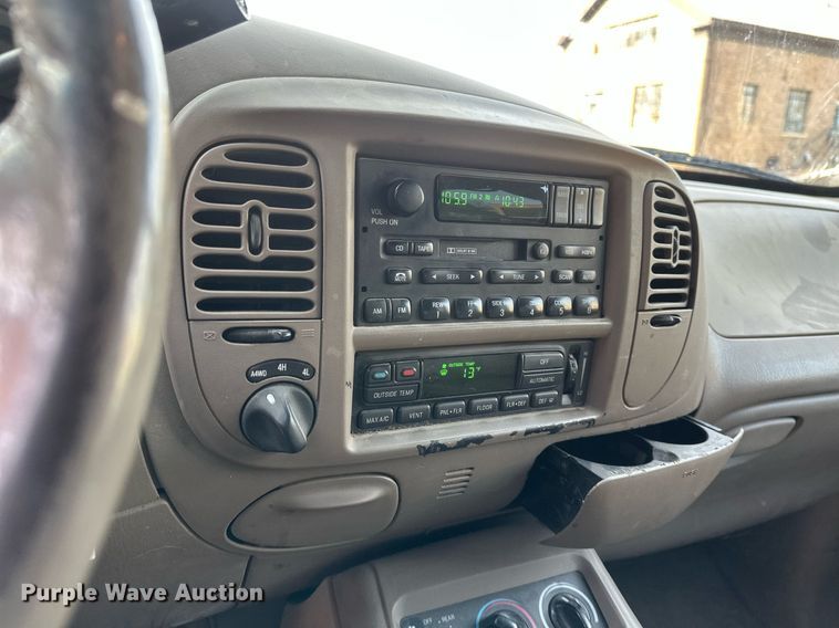 image for item DV0576 2000 Ford  Expedition SUV