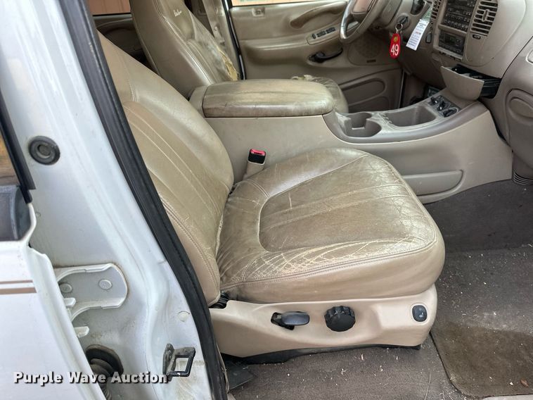 image for item DV0576 2000 Ford  Expedition SUV