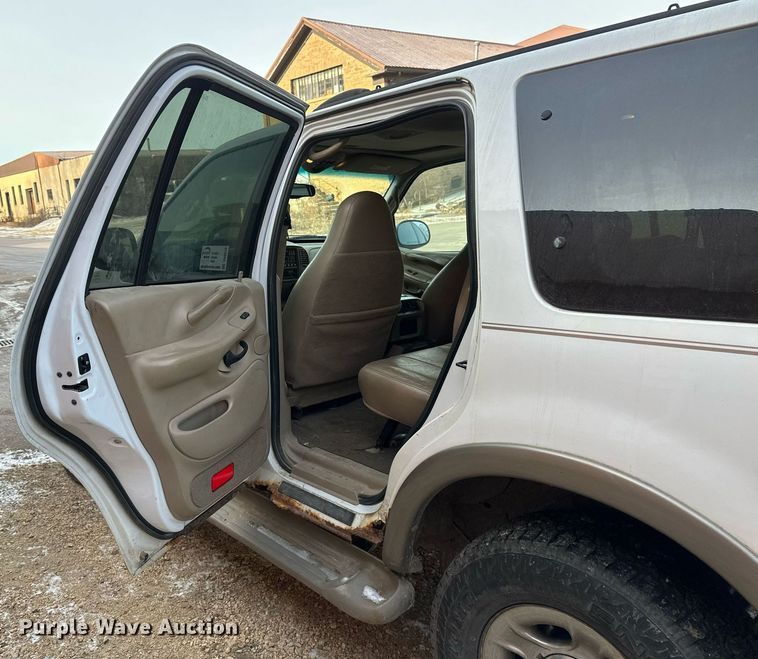 image for item DV0576 2000 Ford  Expedition SUV