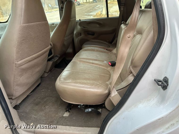 image for item DV0576 2000 Ford  Expedition SUV
