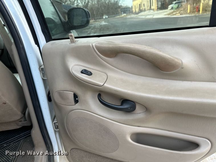 image for item DV0576 2000 Ford  Expedition SUV