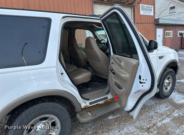 image for item DV0576 2000 Ford  Expedition SUV