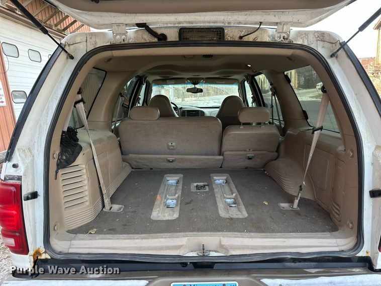 image for item DV0576 2000 Ford  Expedition SUV