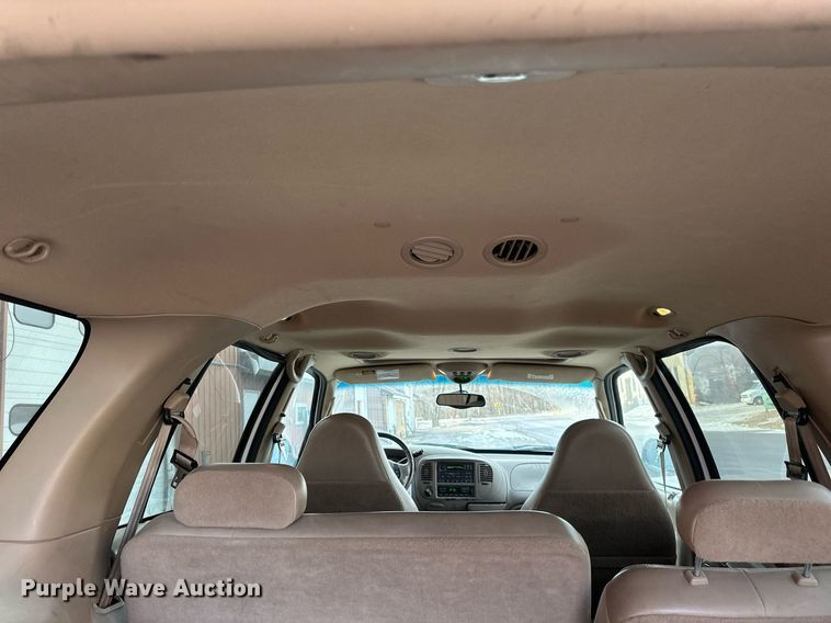image for item DV0576 2000 Ford  Expedition SUV